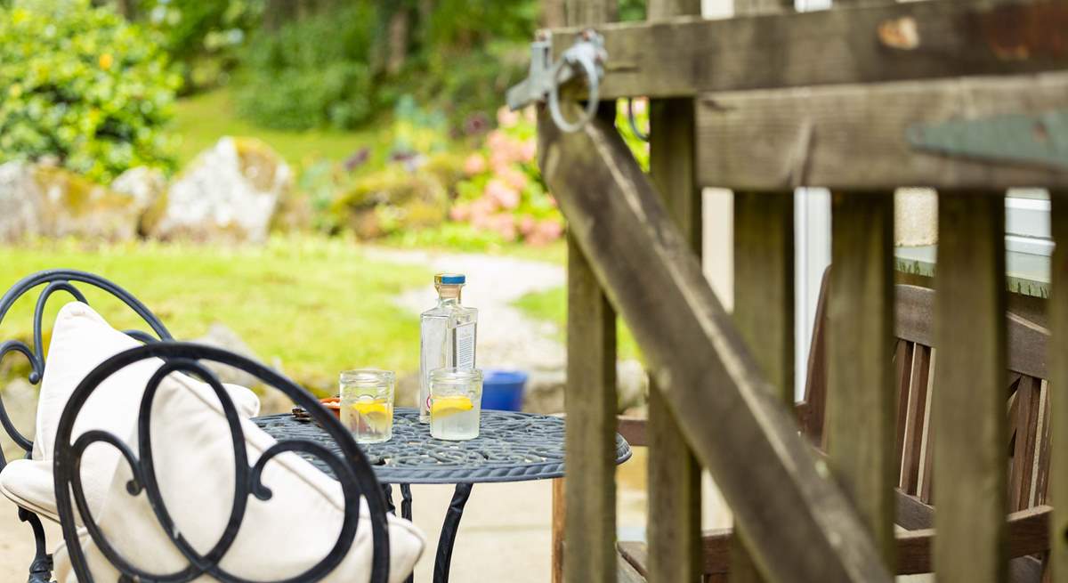 This little bistro table is on the garden side of Barn Cottage, the perfect spot for an afternoon aperitif.