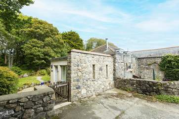 Welcome to Barn Cottage! You can unload here by the front door before parking in your private car park.