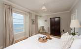 Sea views from both sides of the bed. - Thumbnail Image