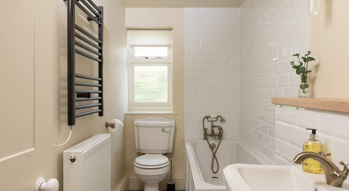 The gorgeous family bathroom.