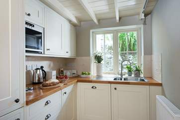 Another view of the lovely kitchen.