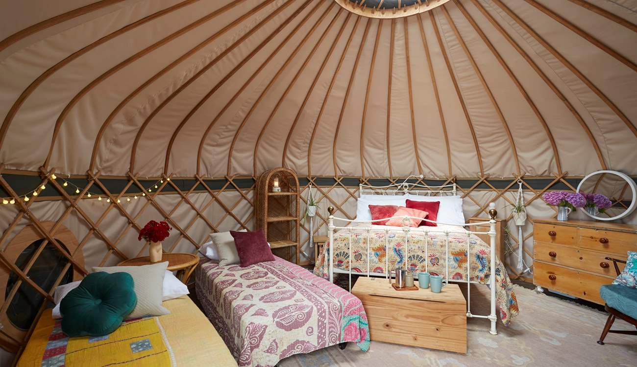 The sofa can be made up as two single beds, ideal for little ones!