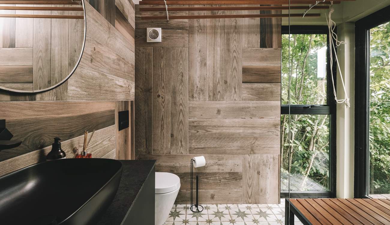 The en suite shower-room has been finished to perfection. 