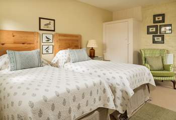 This twin bedroom is conveniently situated on the ground floor. 