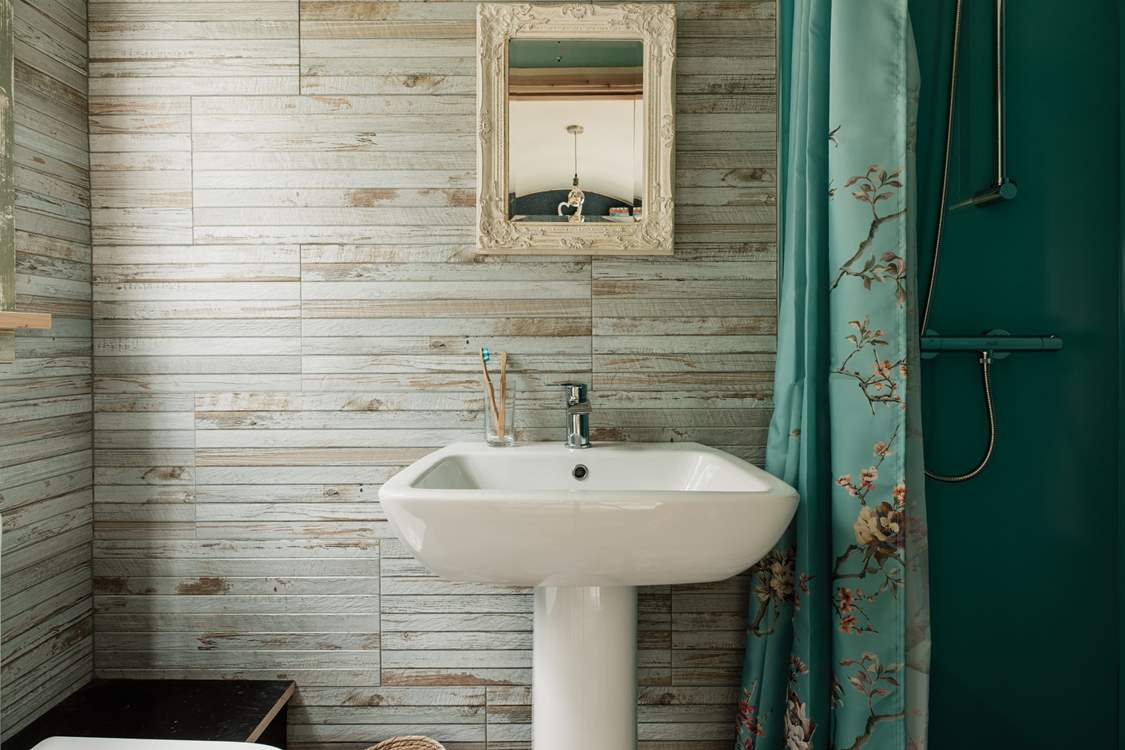 The en suite shower-room is also within the hut.