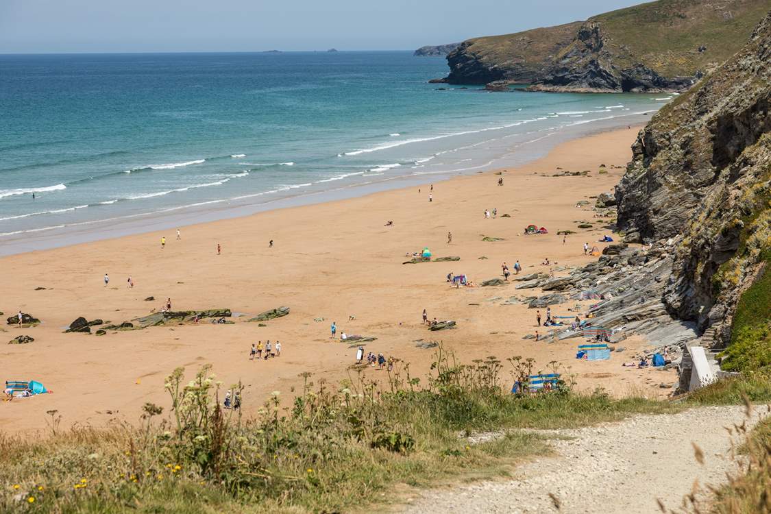 Watergate Bay is just over 15 minutes away. A stunning stretch of golden sand and waves that are popular with surfers.