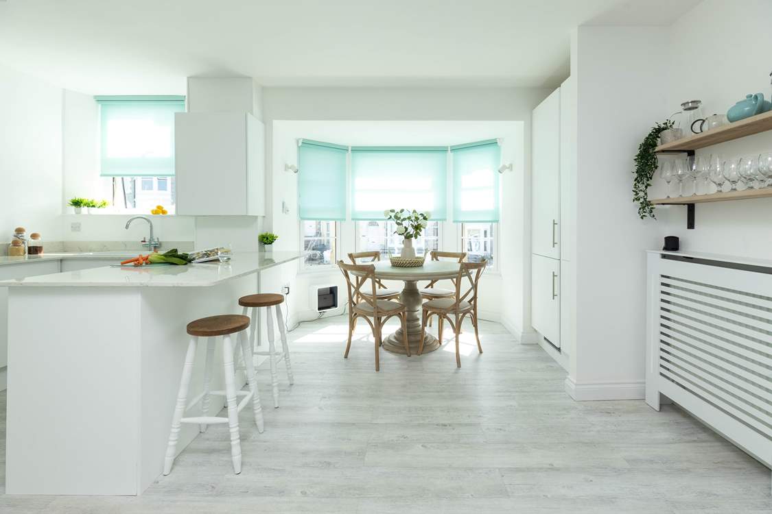 Gather together over a tasty breakfast or leisurely supper.