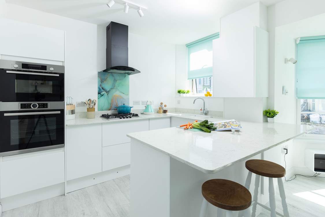 This stylish kitchen offers the perfect excuse for cooking up a storm.