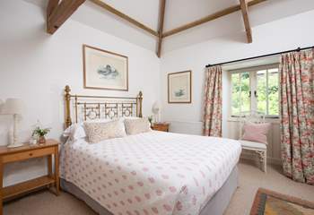 Diggery has two pretty bedrooms with super comfy beds assuring you of a good night's sleep.