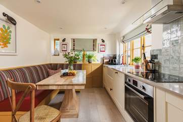 Take advantage of the delightful produce on offer from the local shops and delis and enjoy a home cooked meal with family and friends.