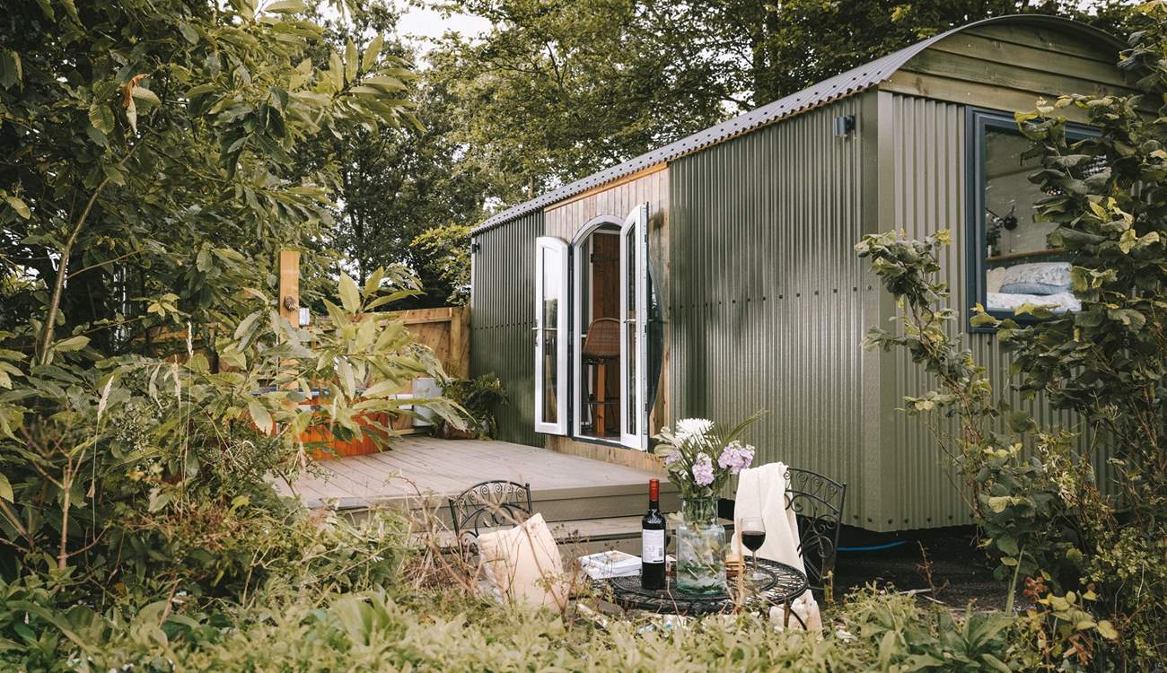 Open up the doors and step out onto your secluded decking. 