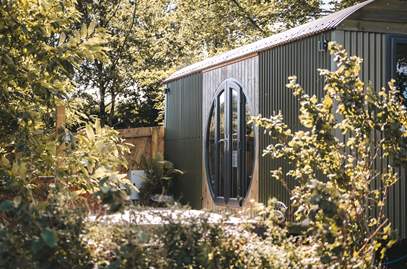 Holsome Hideaway in 5.2 miles SW of Totnes