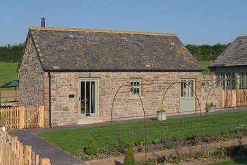 Welcome to Hoopers, a single-storey conversion at Loskeyle Farm.