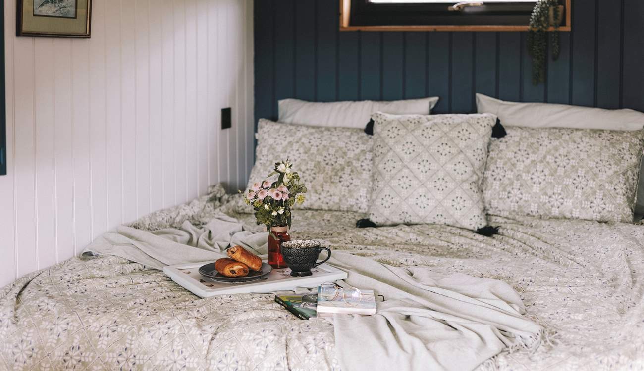 We really wouldn't blame you for spending your mornings tucked up here!