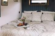 We really wouldn't blame you for spending your mornings tucked up here!