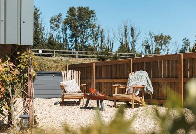 There's even a fire-pit for toasting marshmallows and sharing stories under moonlight.