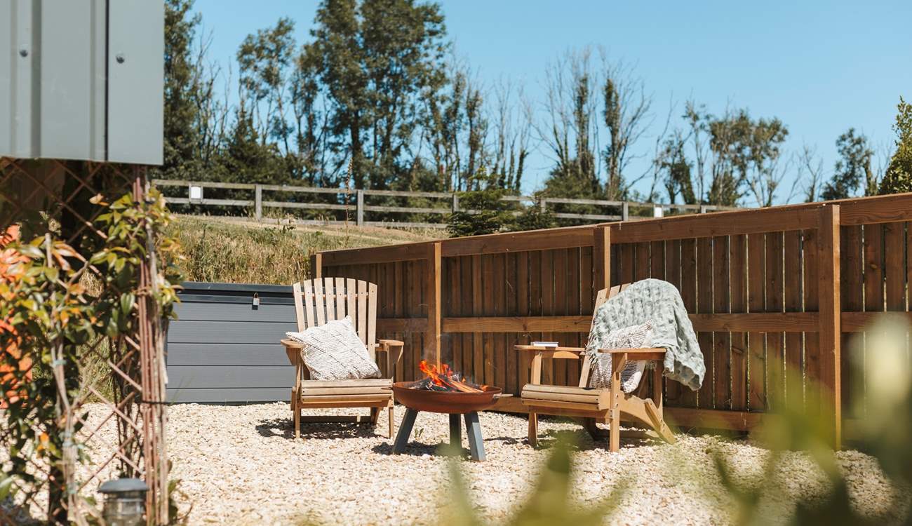 There's even a fire-pit for toasting marshmallows and sharing stories under moonlight.