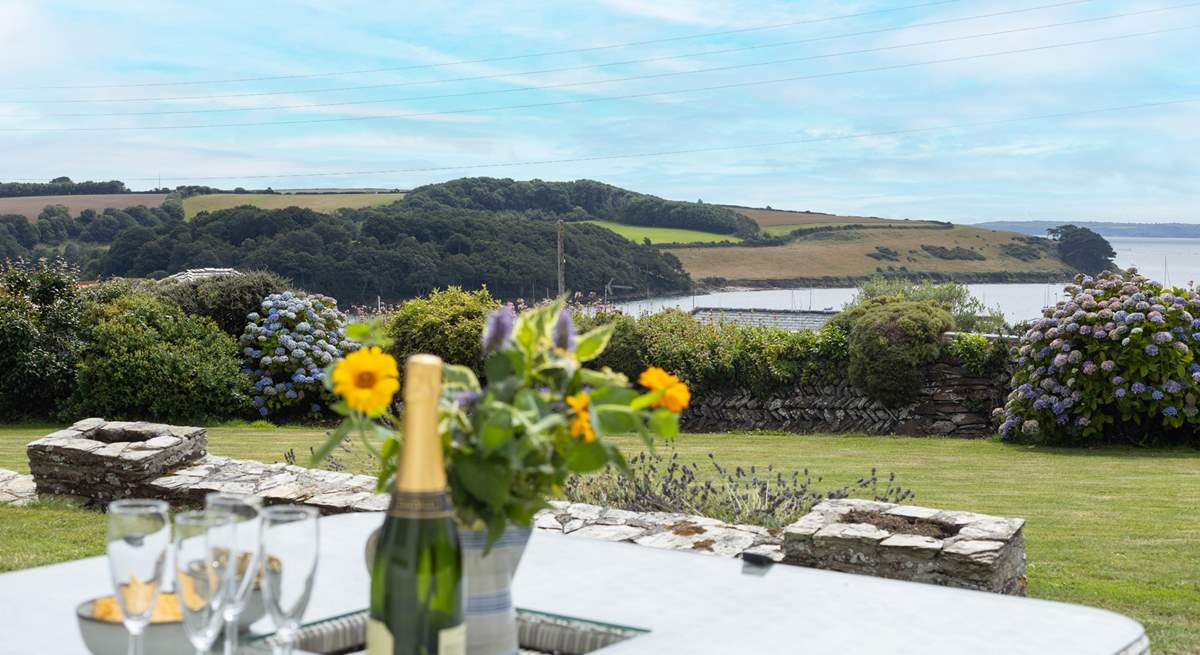 Take in the stunning views from the terrace with your evening aperitif. 