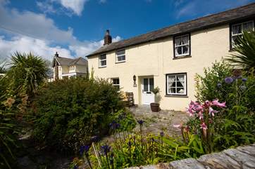 Welcome to Cistus Cottage.