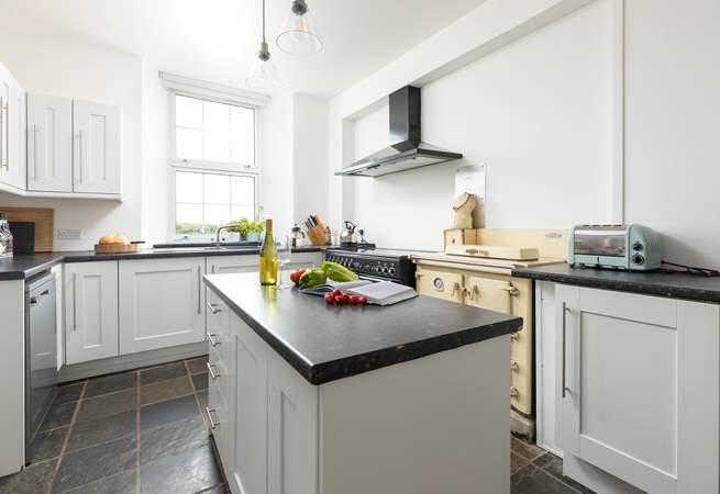 This kitchen is perfect for the foodies of the family. Plenty of space, equipment and a range cooker.