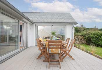 Dine in the best of the Cornish sunshine, with holiday meals on the large decking.