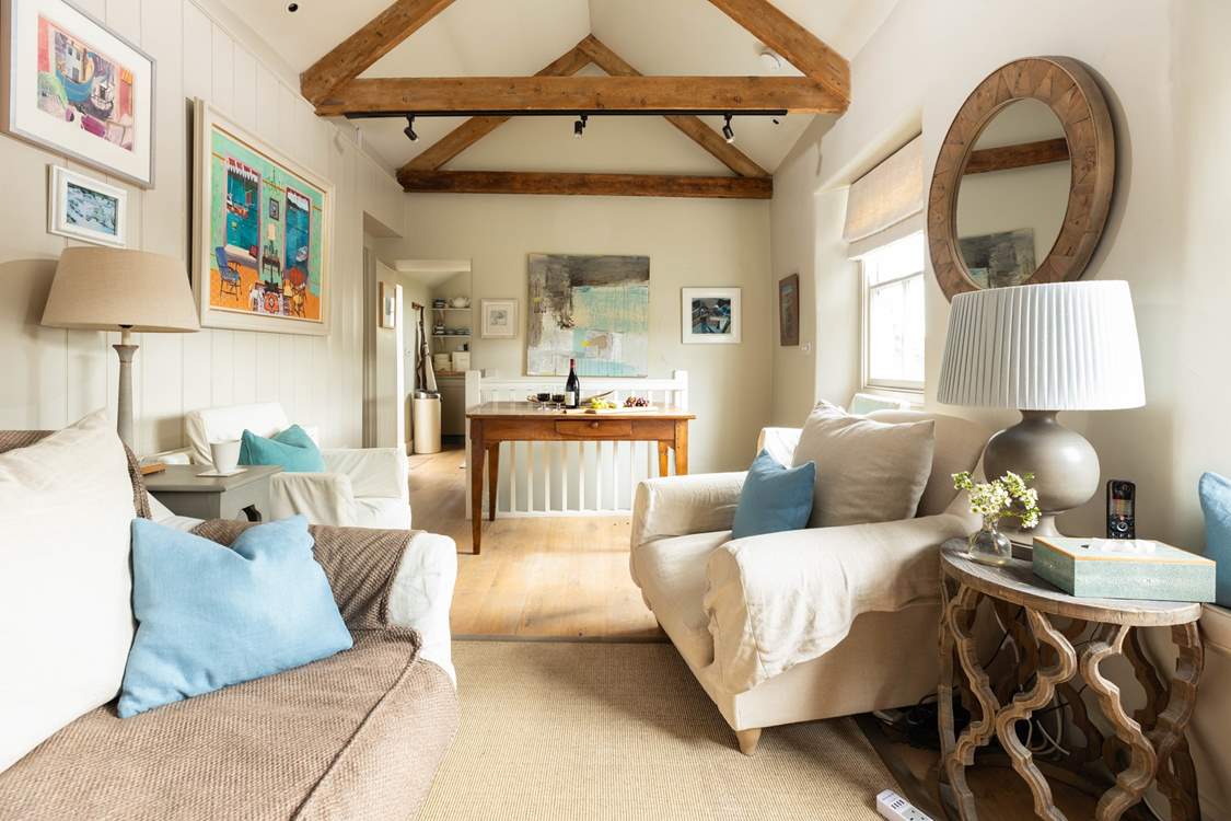 Beautiful furnishings throughout.