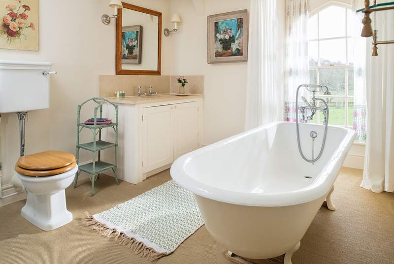 One of the delightful en suites, perfect for a lazy holiday soak with bubbles of either variety.