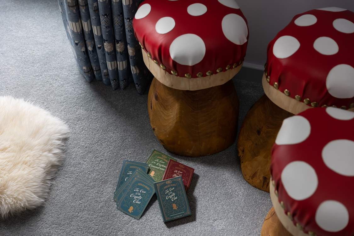 Perch on a mushroom stool and deal the cards.