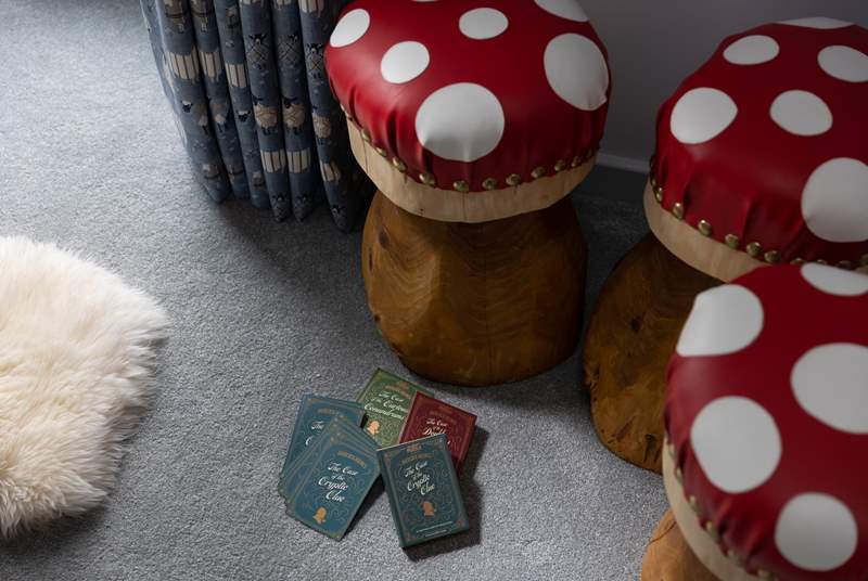 Perch on a mushroom stool and deal the cards. 