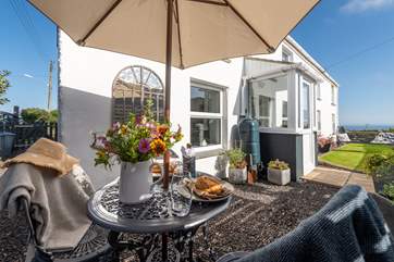 Take a stroll into the village for a pasty and enjoy it here in your private courtyard, which is a little suntrap.