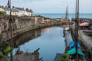 The historic Charlestown Harbour sits on the south coast, only 30 minutes away!