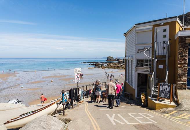 Cornwall is famous for its beachside cafes, all serving delicious locally-sourced food and drinks! 