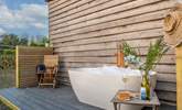 The outside bath is big enough for two. - Thumbnail Image