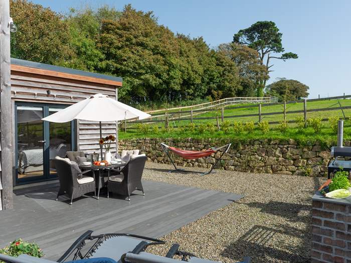 Swallows Rest, Sleeps 4 in Mawgan Porth