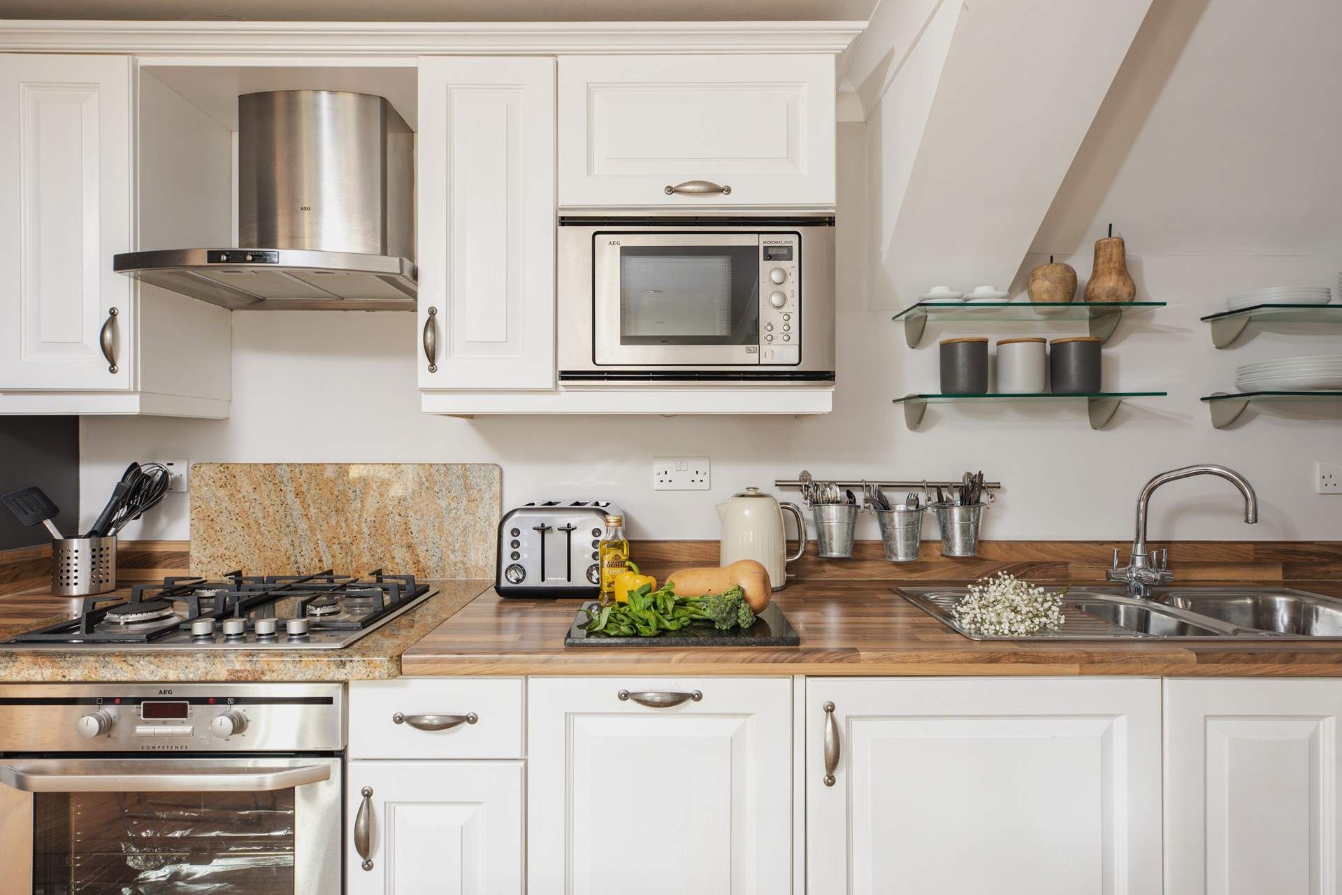 Plenty of space in the kitchen to rustle up your favourite recipe.