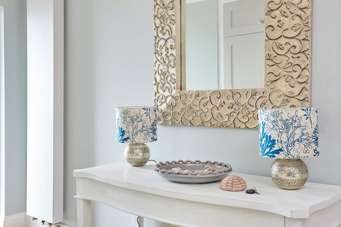 Leave your car keys on the entrance hall table, you can do everything on foot from Dar View.