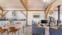 This space is both sociable and welcoming. 