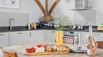 The fully equipped kitchen.