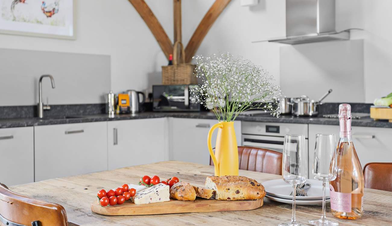 The fully equipped kitchen.