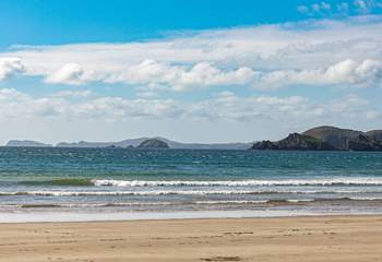 Enjoy the mesmerising sea views and the craggy Pembrokeshire cliffs from Seaholm. 