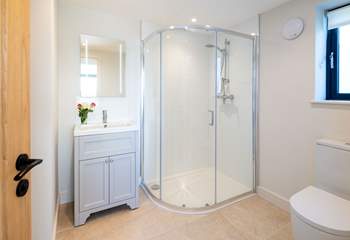 Sleek and stylish en suite shower-room for Bedroom 1.