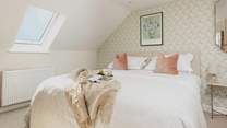 There is a 'zip and link' bed should you require a twin room for your stay. 