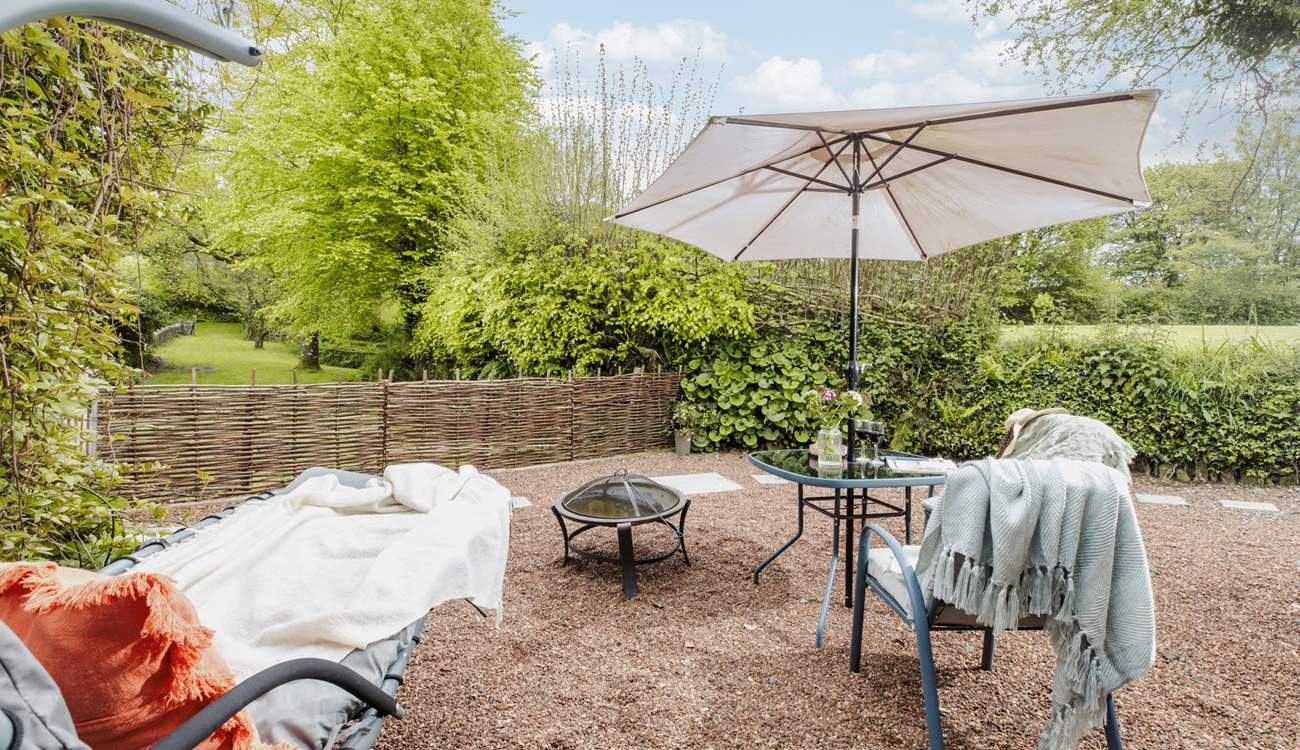 The enclosed garden gives you a sense of privacy.