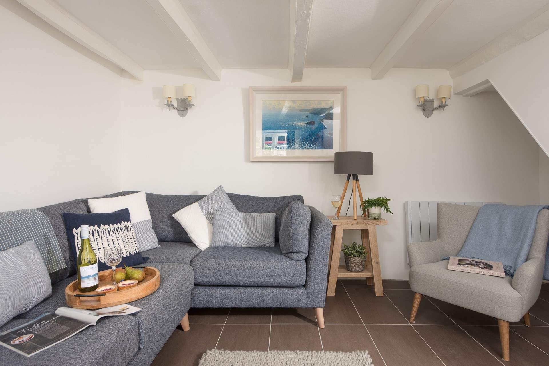 The Rigging is beautifully styled throughout.