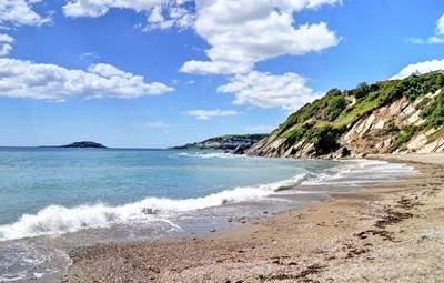 Looe Island sits majestically out in the water. Now a nature reserve, open for guided tours.