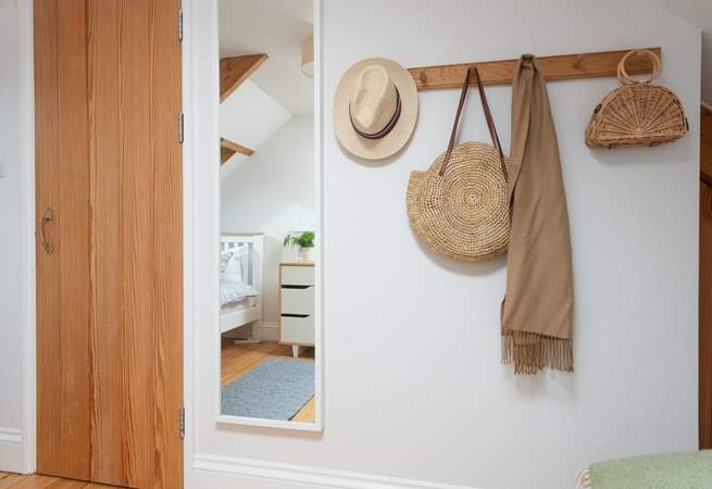 A nifty hanging space for your holiday outfits! 