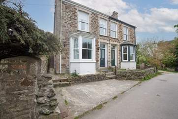 No 2 Water Lane cottage, a traditional semi-detached house. This is the parking area. Suitable for a small to medium car.