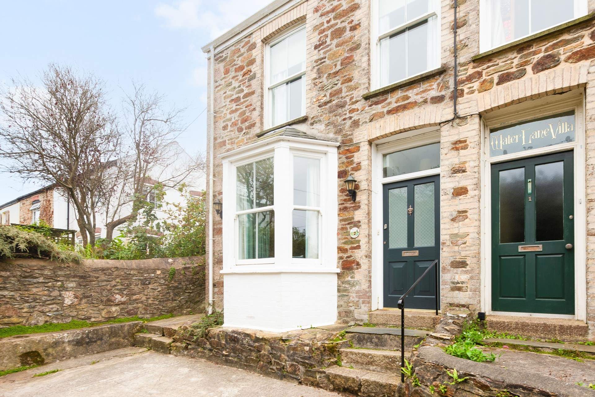 2 Water Lane is a pretty semi-detached property in the heart of the village. 