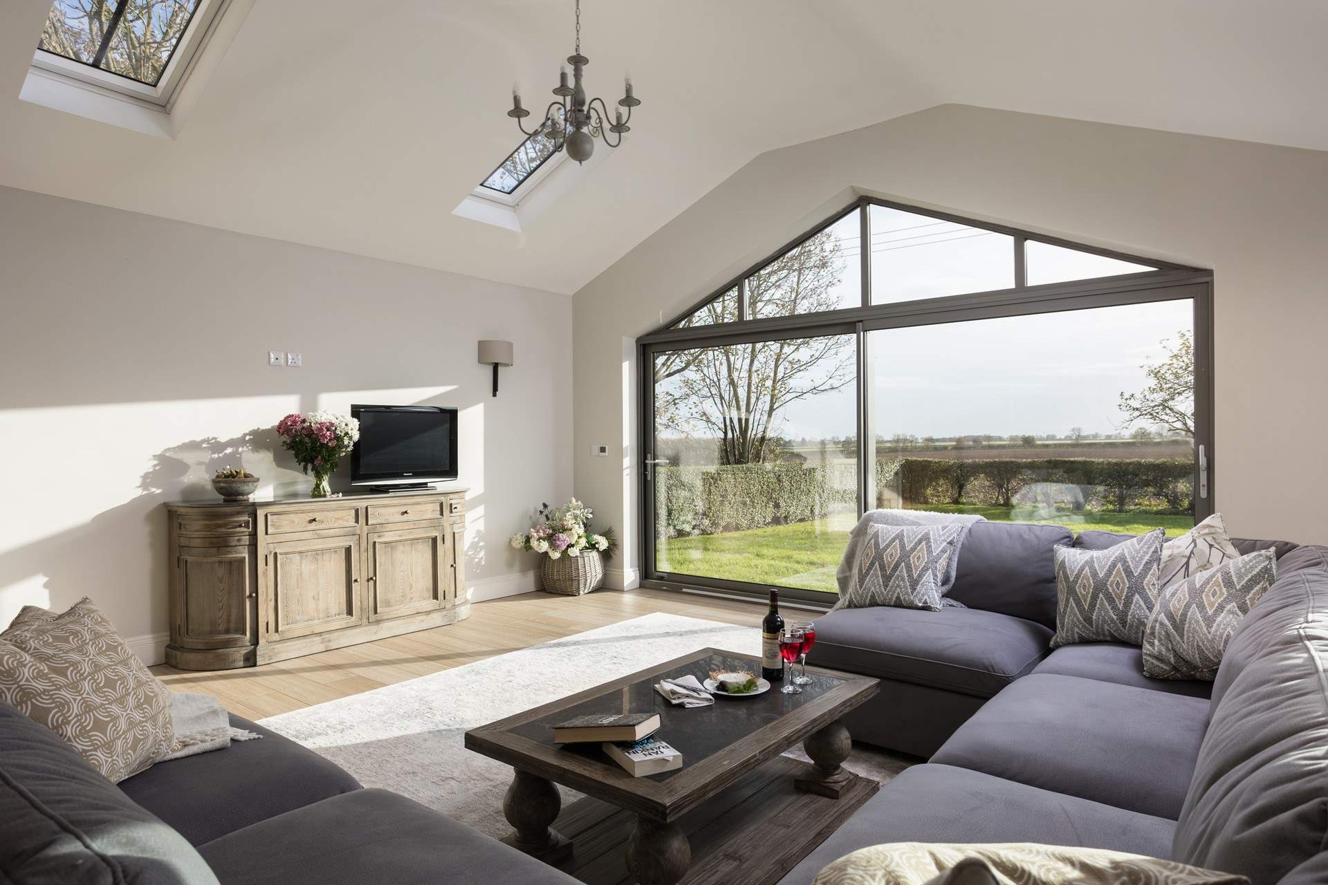 Bringing the outside in through these amazing doors.