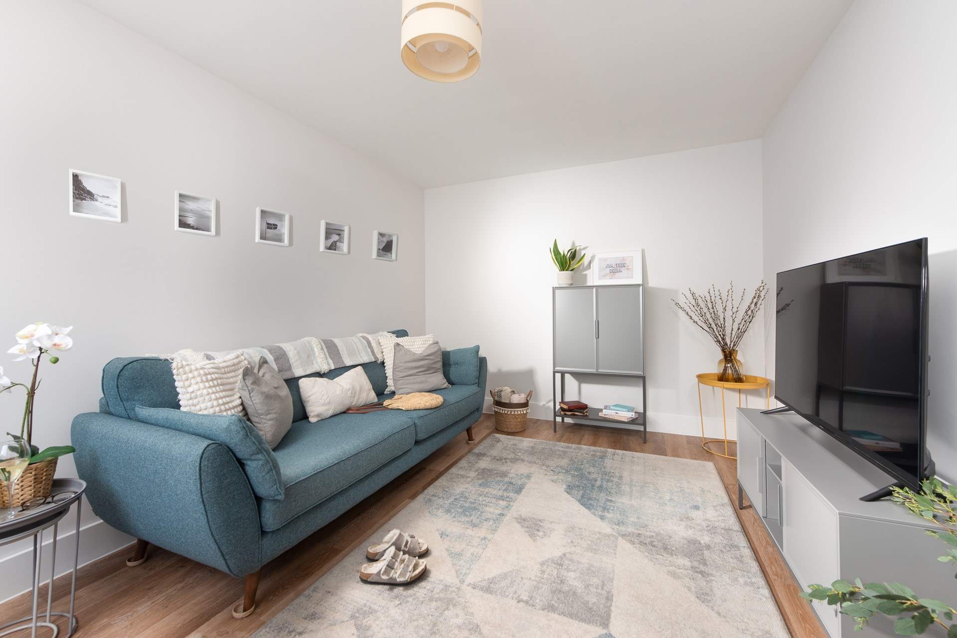 Hillside is very peaceful and is an oasis of calm and tranquillity.